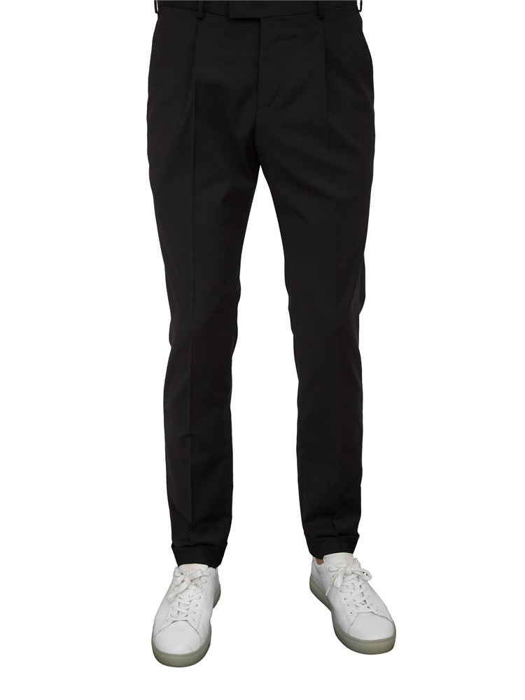 Pantaloni uomo PT Torino in gabardina di cotone nera con linea carrot