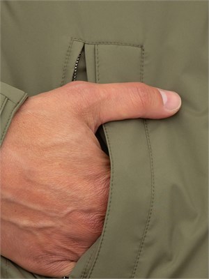 Giubbino verde con cappuccio  Moorer idrorepellente in UOMO