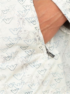 Giubbino avorio Emporio Armani uomo in nylon stampa aquile e soggetti marini all over in UOMO