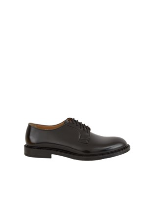 Scarpa stringata uomo Doucal's in pelle nera modello Derby a cinque fori in UOMO