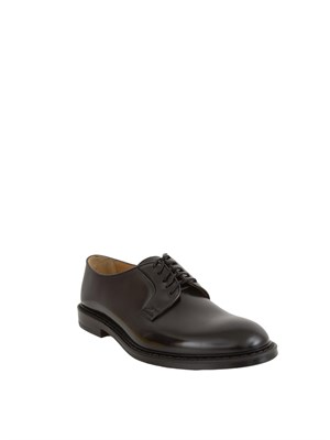 Scarpa stringata uomo Doucal's in pelle nera modello Derby a cinque fori in UOMO