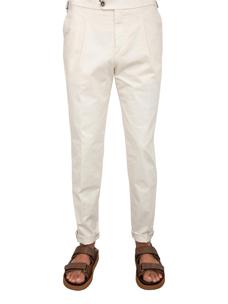 Pantalone uomo chino Peserico in gabardina di cotone stretch bianco