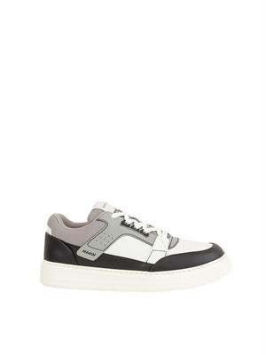 Sneaker uomo Emporio Armani in pelle bianca con dettagli mesh a contrasto grigi in UOMO