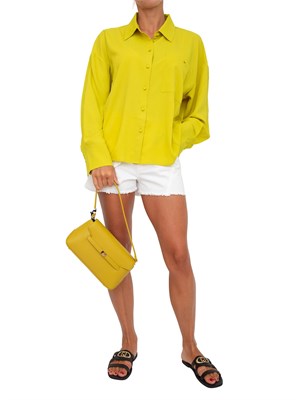 TWIN-SET Camicia Twinset Actitude in crêpe de Chine verde lime con tasca avanti in DONNA
