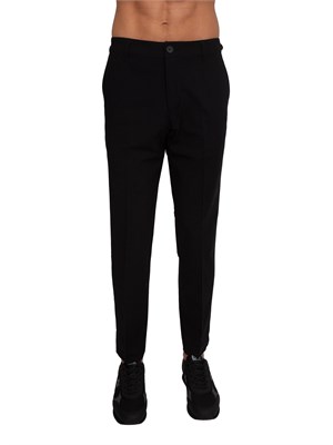Pantaloni chino nero Armani Exchange in UOMO