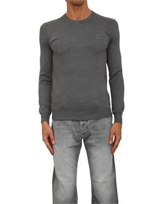 Maglia Antony Morato slim fit in misto viscosa grigio con patch logata in UOMO