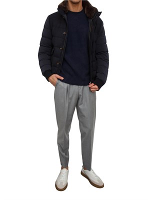 Maglia Boss uomo in misto viscosa effetto velluto blu in UOMO