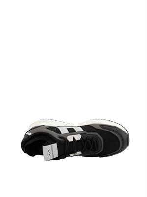 Sneakers uomo Armani Exchange in tessuto tecnico nero in UOMO