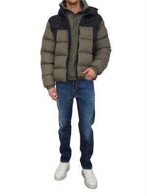 Felpa con Cappuccio Badge Napapijri in French Terry verde in UOMO