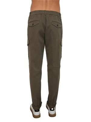Pantalone Peserico uomo in gabardina di cotone verde in UOMO