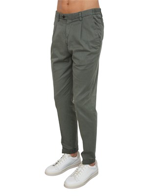 Pantaloni chino Aiace Galassi in tencel e cotone verde in UOMO