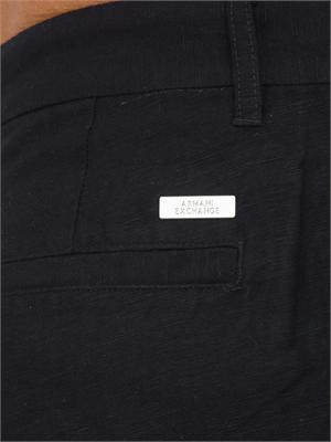 Pantaloni uomo Armani Exchange in lino blu in UOMO