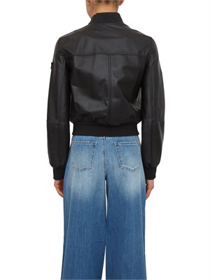 Giubbino nero in pelle Peuterey donna in DONNA