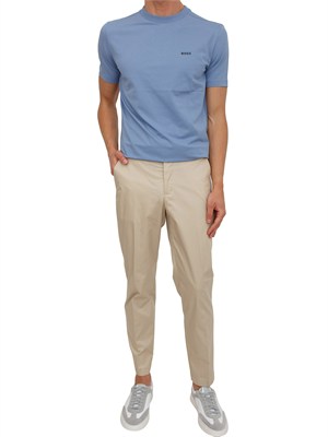 T-shirt azzurra 