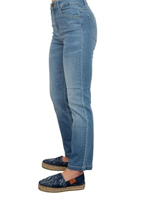 Jeans donna a sigaretta Nenette in denim blu medio superstretch in DONNA