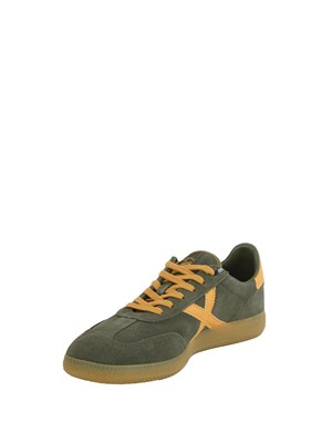 Sneakers Munich Barru 181 in pelle verde in UOMO