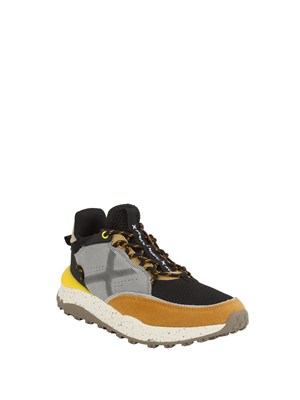Sneakers uomo Munich Doro 62 in pelle e tessuto giallo grigio nero in UOMO