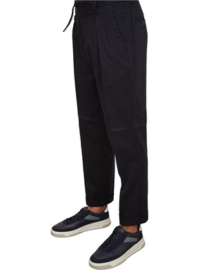 Pantalone chino Paolo Pecora in gabardina blu con coulisse in UOMO