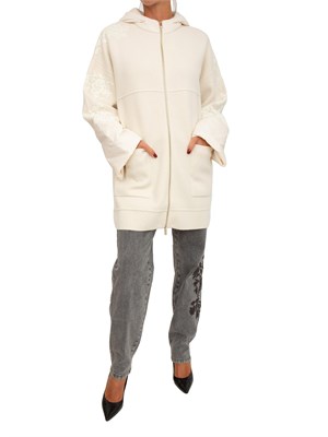 Cappotto Blugirl in lana avorio e duchesse con ricamo e cristalli in DONNA