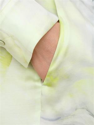Pantaloni Blugirl in viscosa lime con stampa rose in tono in DONNA