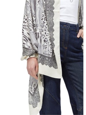 Stola Blugirl in viscosa animalier bianco nero in DONNA